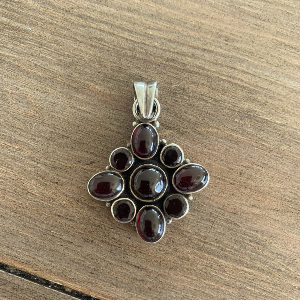 Garnet medallion. Sterling silver